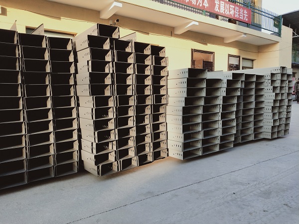 為什么西安電纜橋架會老化？